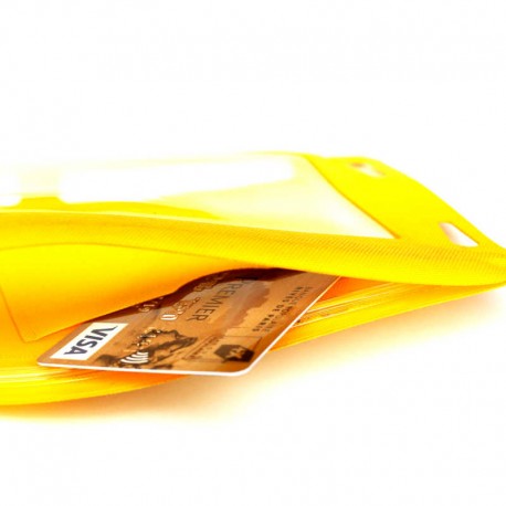 Internal pocket of the waterproof case hPA Phonepack